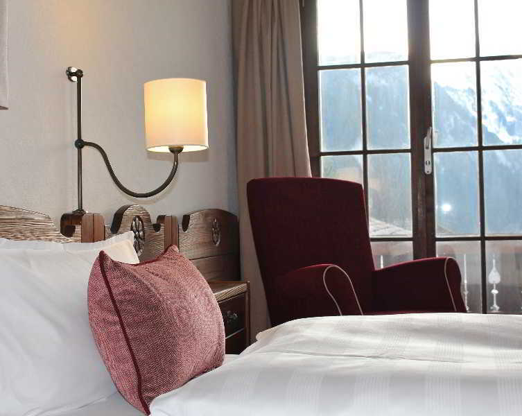 Hotel HUUS Gstaad Saanen Exterior foto